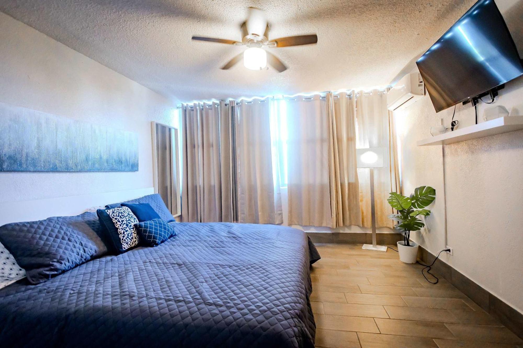 Sunset Paradise Cozy Beachfront Escape - Isla Verde San Juan Exteriér fotografie