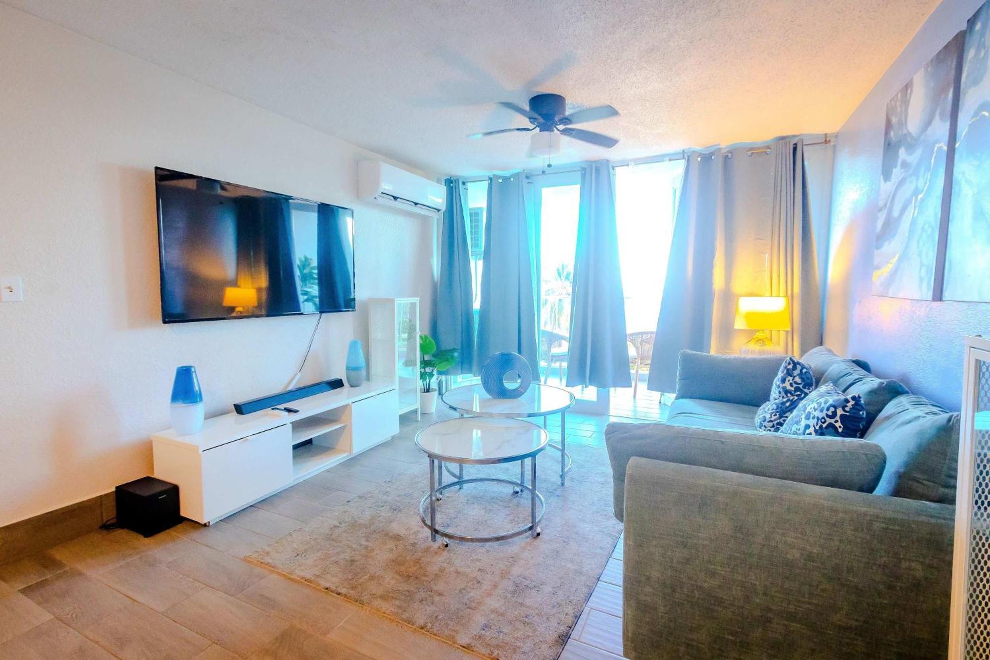 Sunset Paradise Cozy Beachfront Escape - Isla Verde San Juan Exteriér fotografie